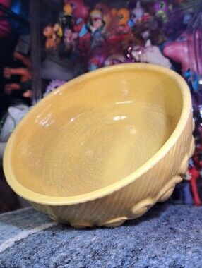 Vintage 1940s Decorative Pale Yellow Ceramic McCoy Bowl With Wave Pattern